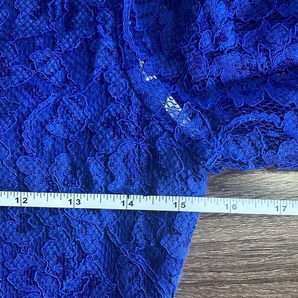 NWT Diane Von Furstenberg Lace dress, size 2 Cobalt Blue - Picture 6 of 14
